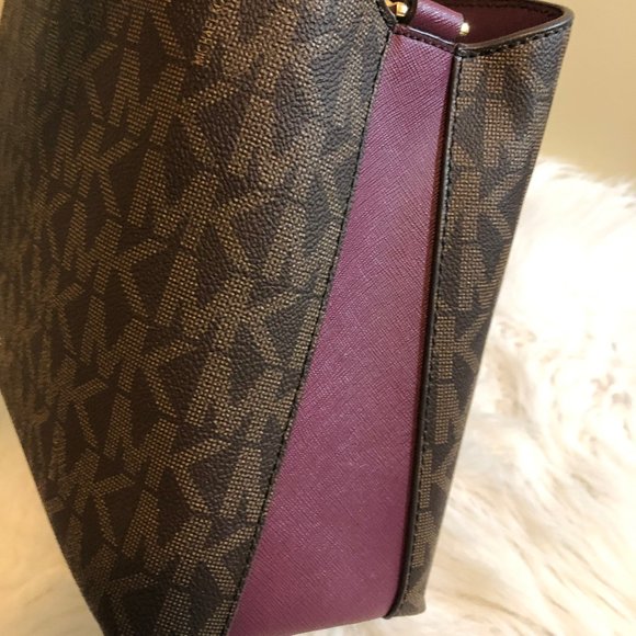 MIchael Kors handbag - Picture 5 of 16